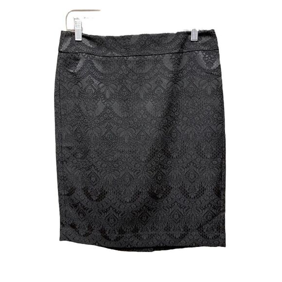 🌟70% OFF🌟 Ann Taylor🌟Black Lace Skirt - Picture 1 of 2